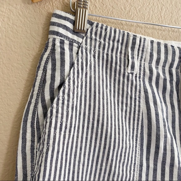 GAP Girlfriend Chino Stripe Shorts - Picture 2 of 8